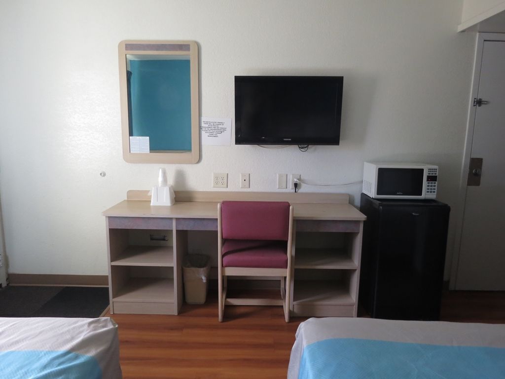 モーテル 6 ミッチェル 部屋 写真